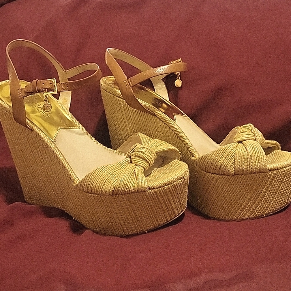Michael Kors Size 8 Benji  Platform Wedge Sandals Natural Color Boho